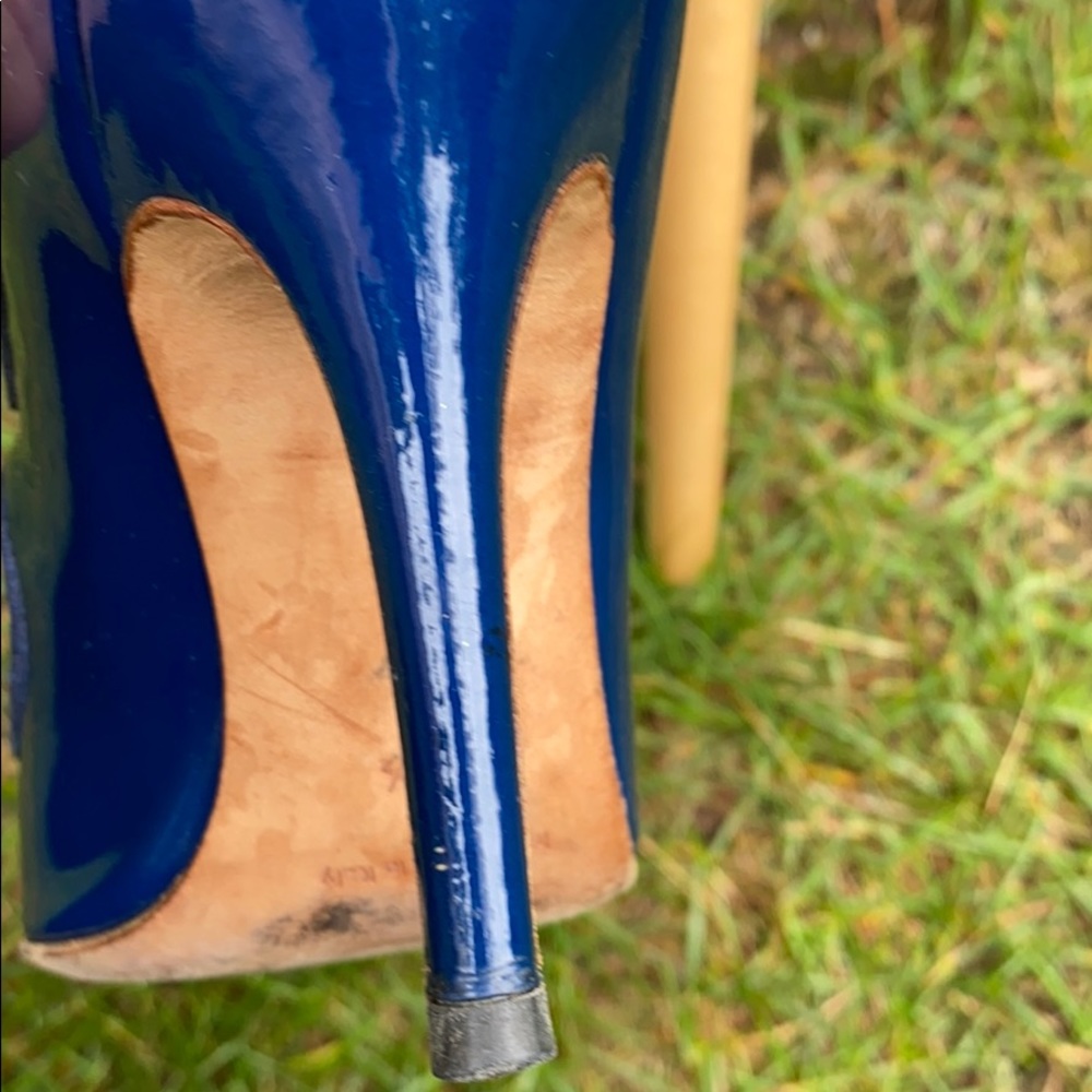 Manolo Blahnik "Campari" Mary Janes in Blue patent - Picture 7 of 9